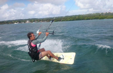 Clases de Kite Surf en San Andres isla  reservas-www.detourtravel.co +57 3186163346