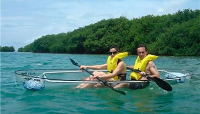 Tour Kayak Transparente en San Andres isla  reservas-www.detourtravel.co +57 3186163346