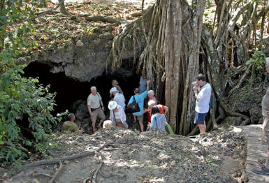 Servicio de Guianza en Francés en san andres reservas-www.detourtravel.co +57 3186163346